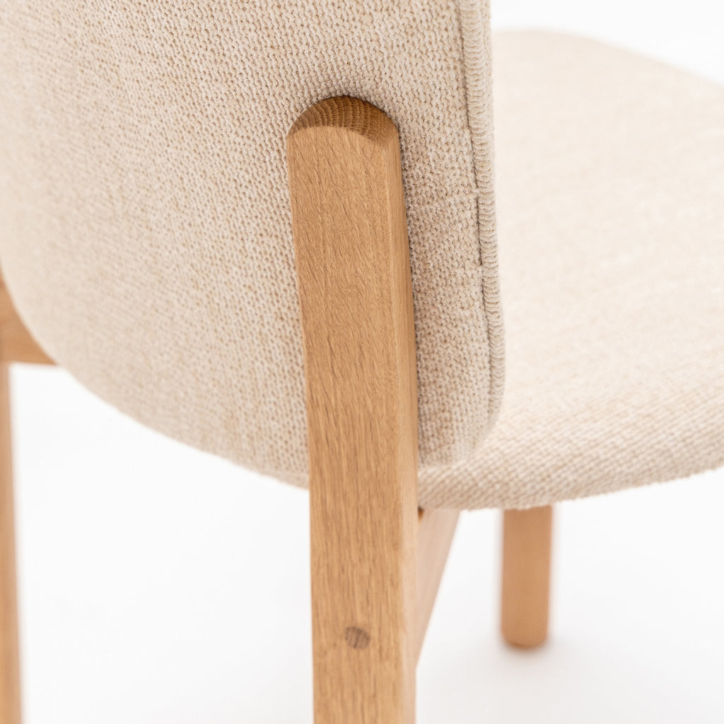 Pinta Chair - Light Oak & Vanilla - Loom Collection