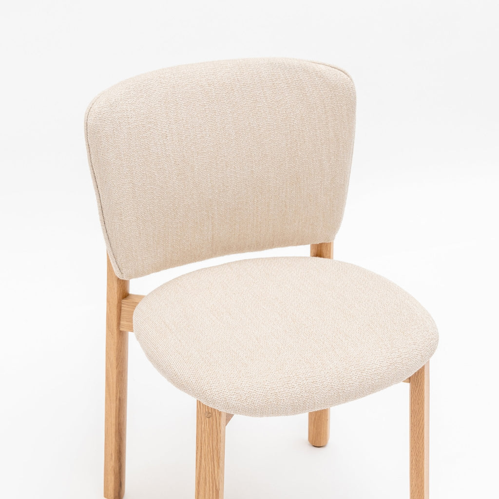 Pinta Chair - Light Oak & Vanilla - Loom Collection