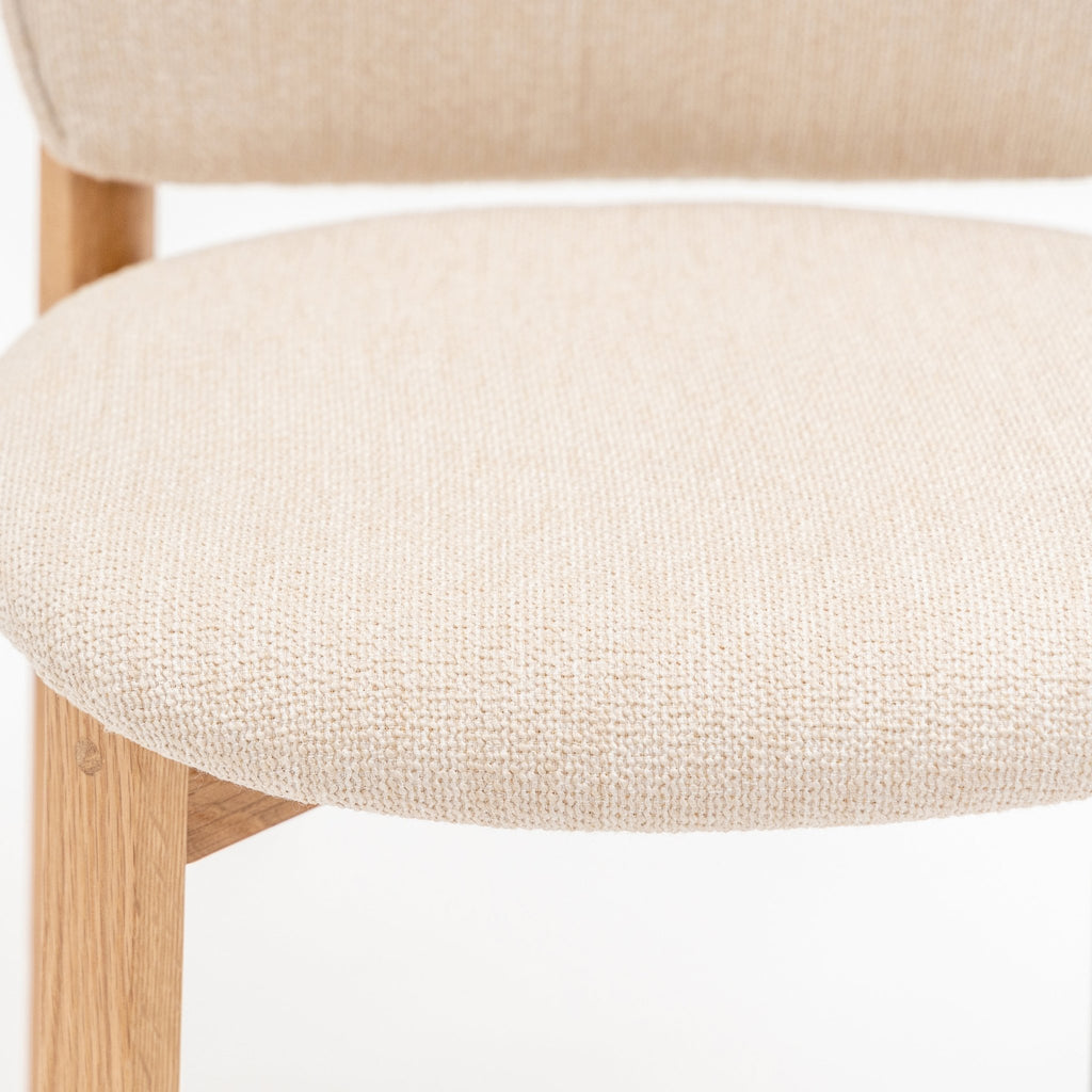 Pinta Chair - Light Oak & Vanilla - Loom Collection