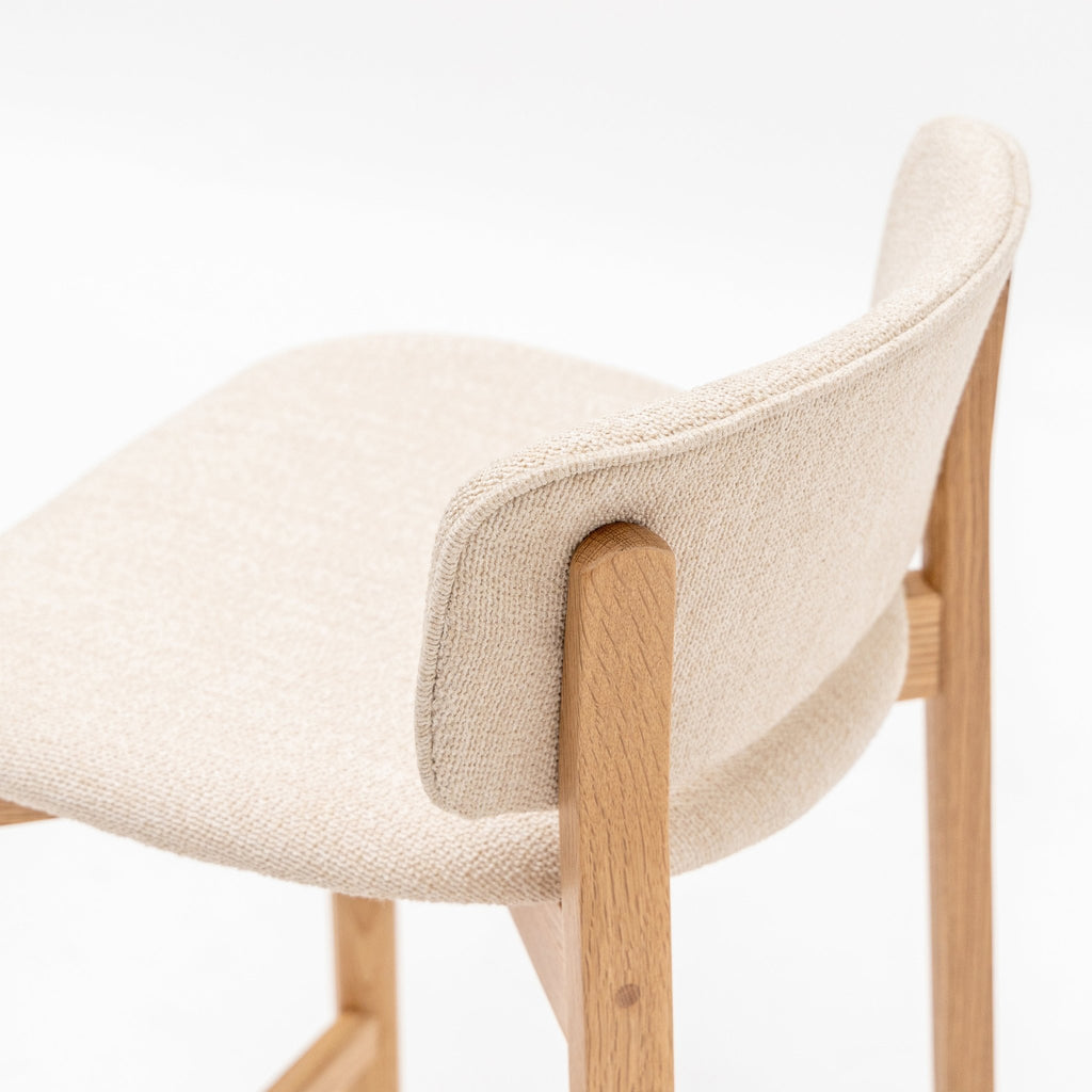 Pinta Counter Chair - Light Oak & Vanilla - Loom Collection