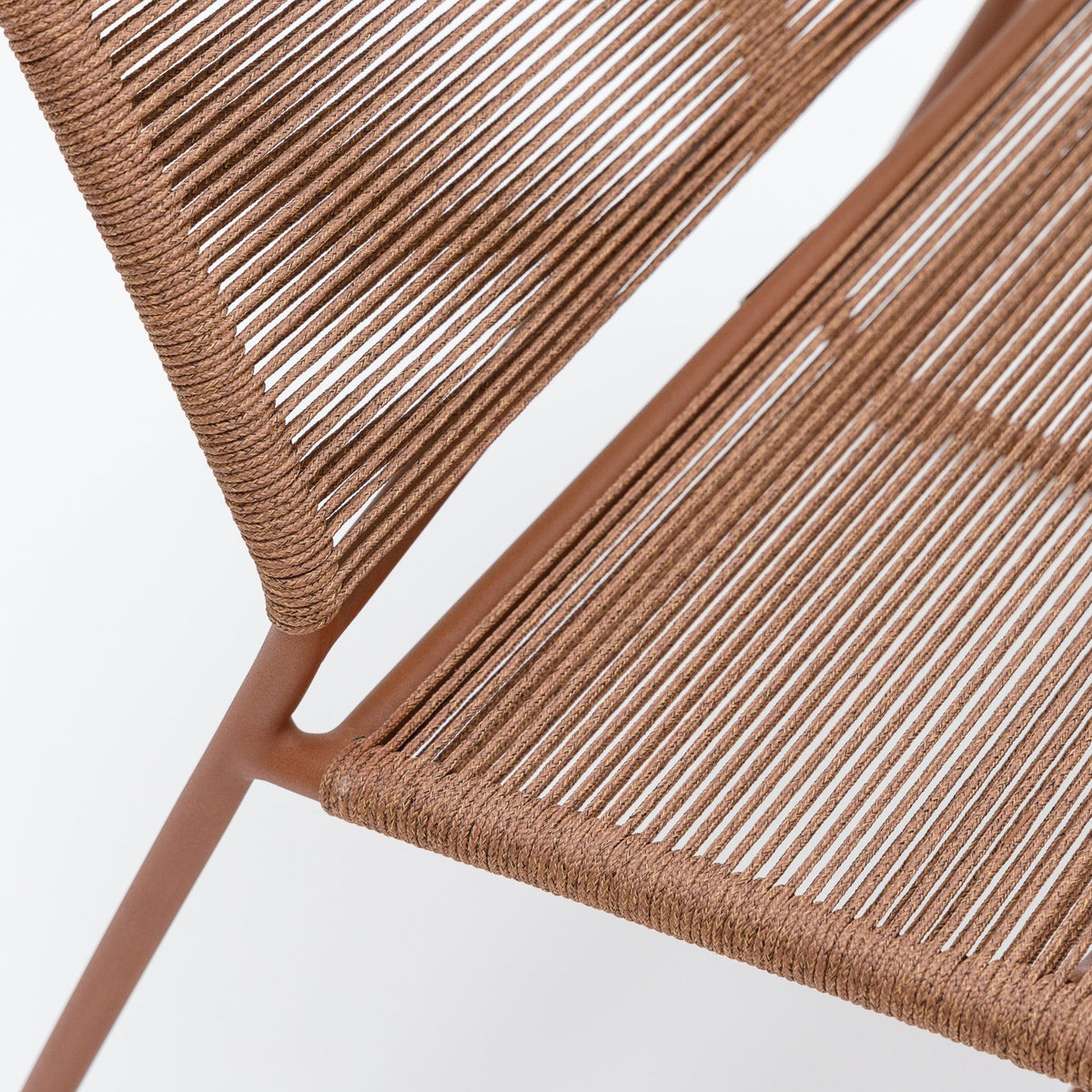 Play Lounge Chair - Brique