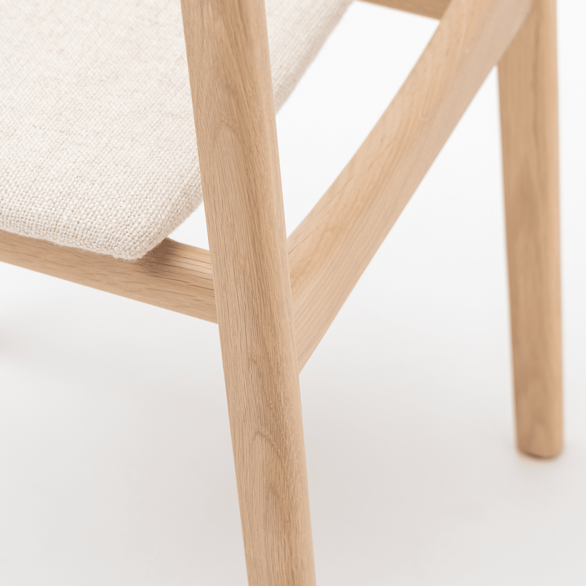 Poise Chair - Blonde Oak & Oatmeal - Dining Chairs Tolv Loom Collection Dubai