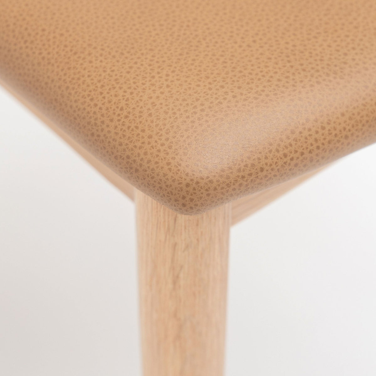 Poise Chair - Blonde Oak & Pecan Leather - Tolv Loom Collection Dubai