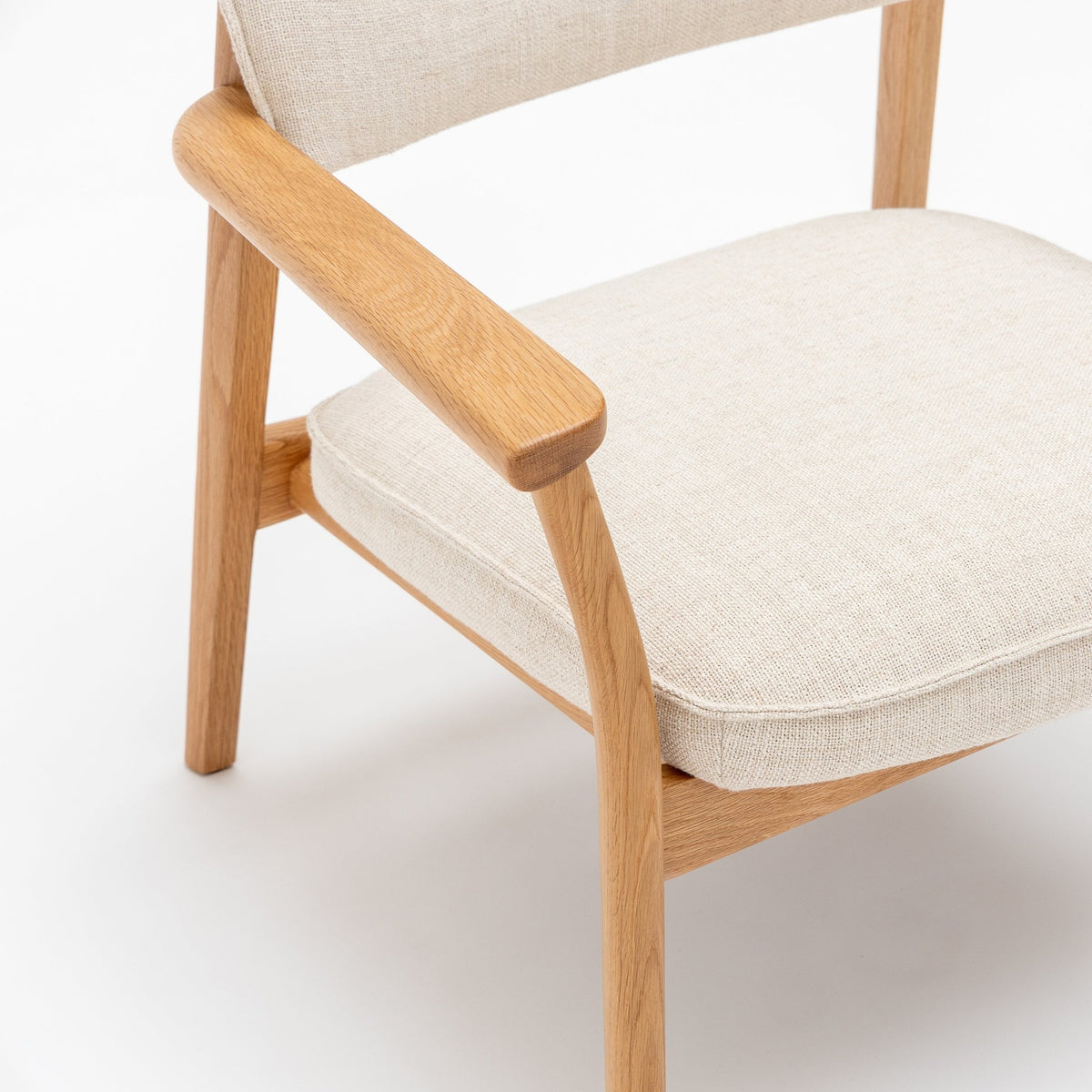 Poise Lounge Chair - Light Oak & Oatmeal