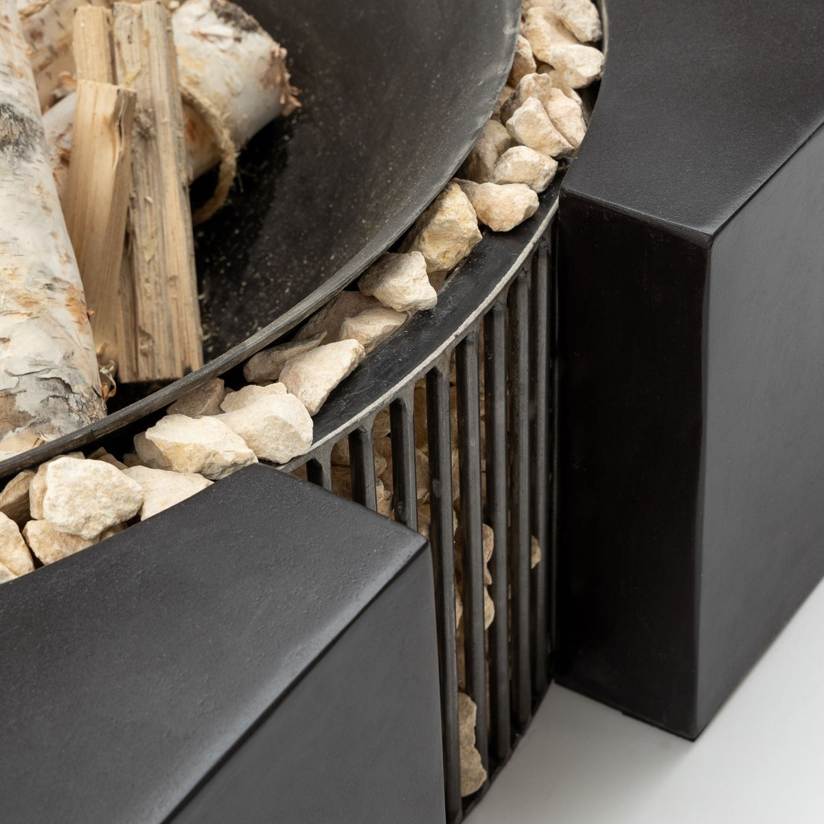 Riflesso Firepit - Lava - Firepits Loom Collection Loom Collection Dubai