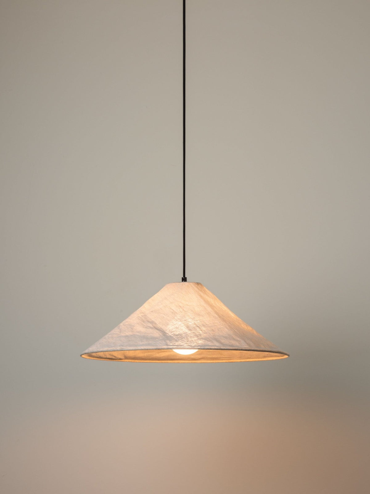Siya - Collapsible Large Linen Pendant