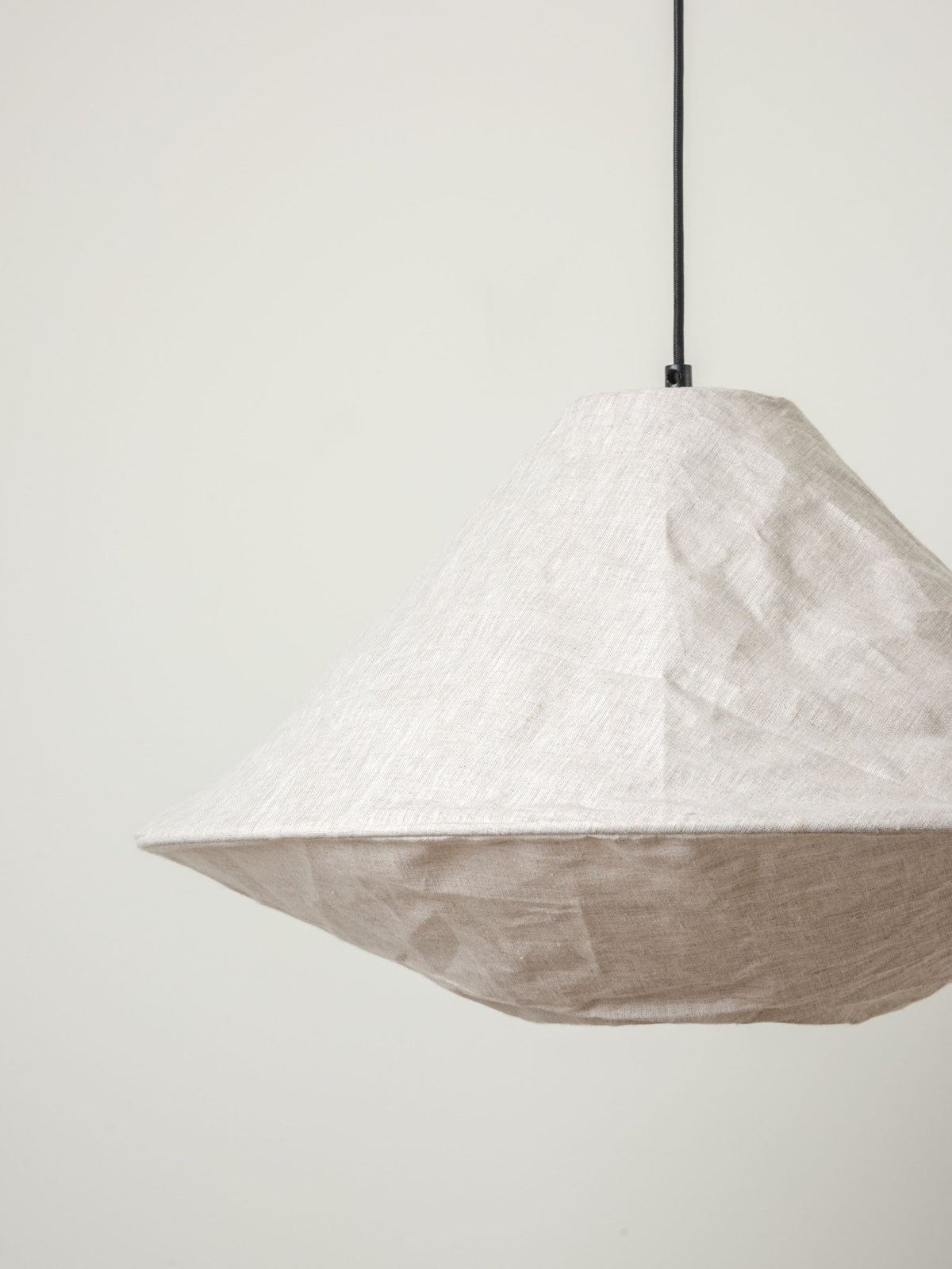 Siya - Collapsible Small Linen Pendant
