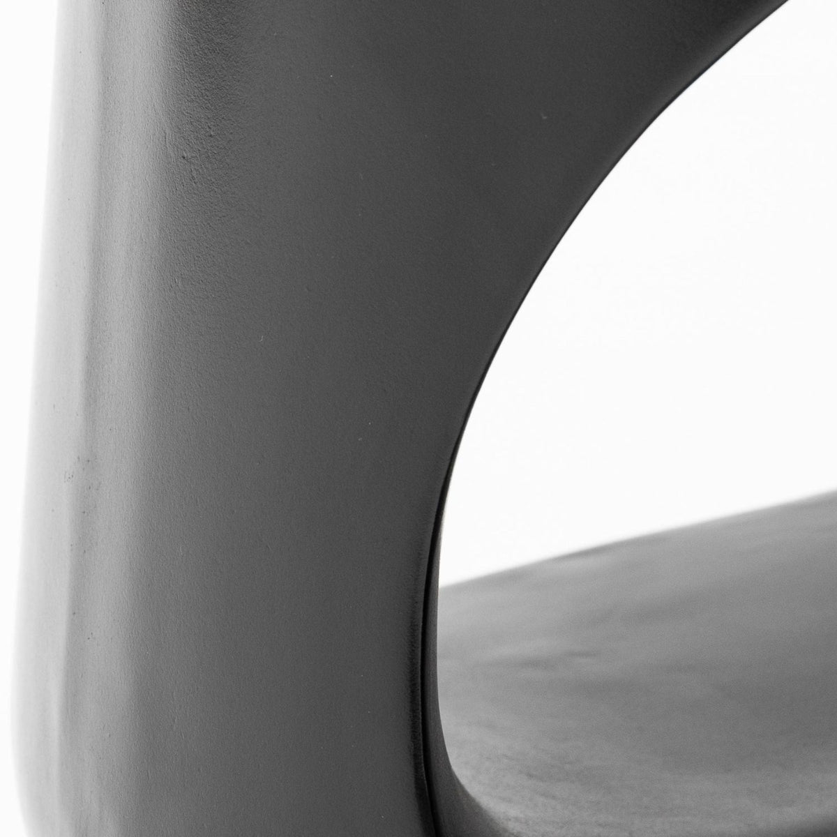 Sol Side Table - Black - Side Tables Loom Collection Loom Collection Dubai