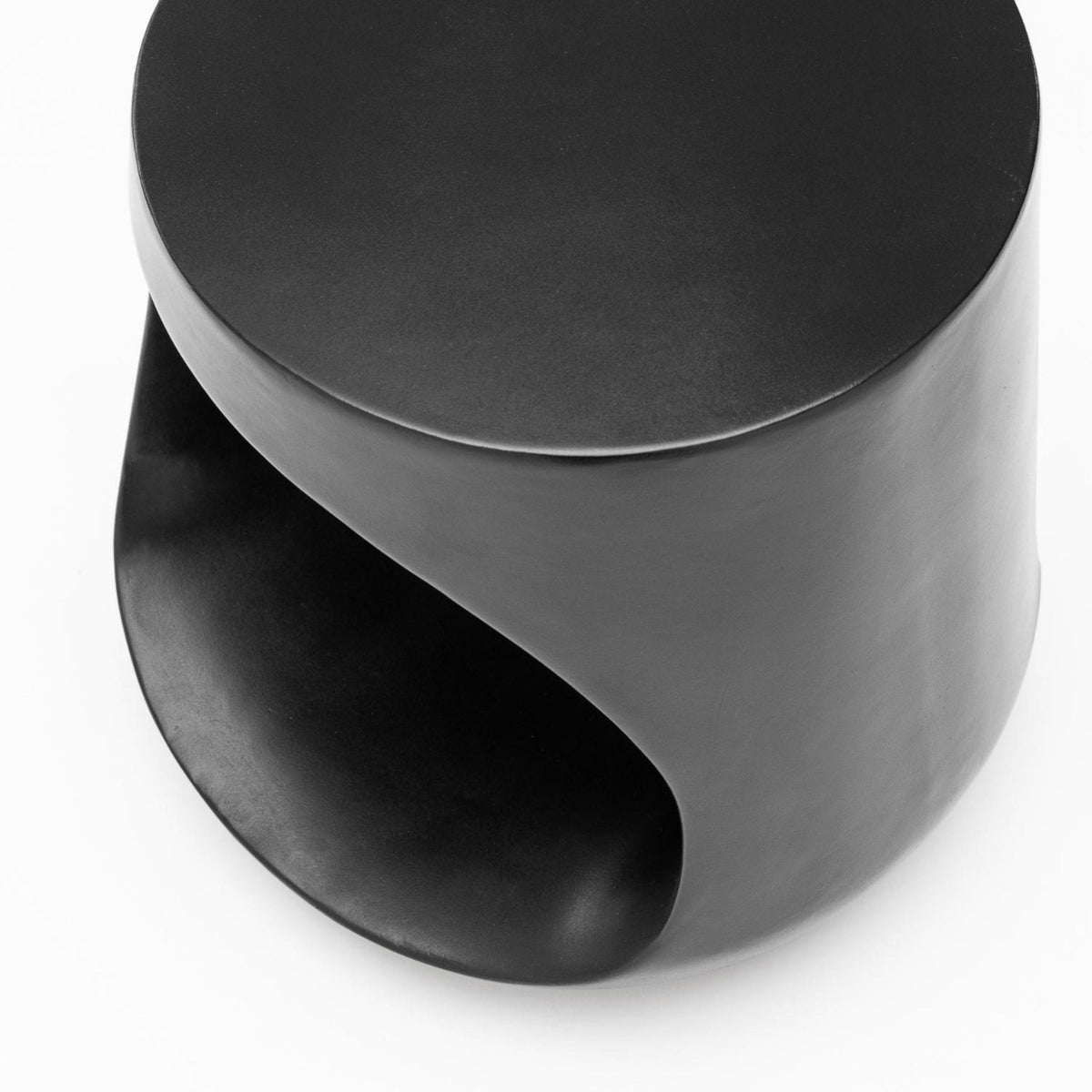 Sol Side Table - Black - Side Tables Loom Collection Loom Collection Dubai