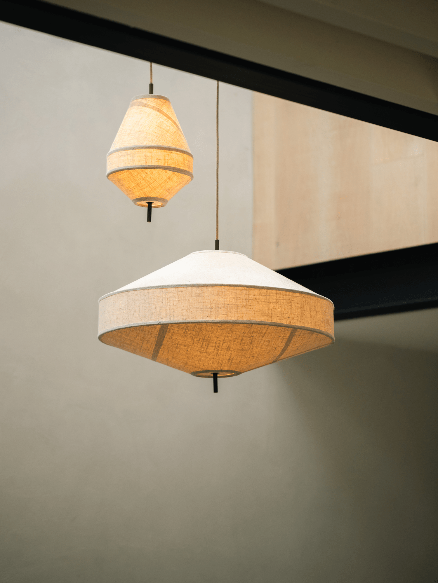 Solara - Small Dark Bronze And Layered Natural Linen Pendant