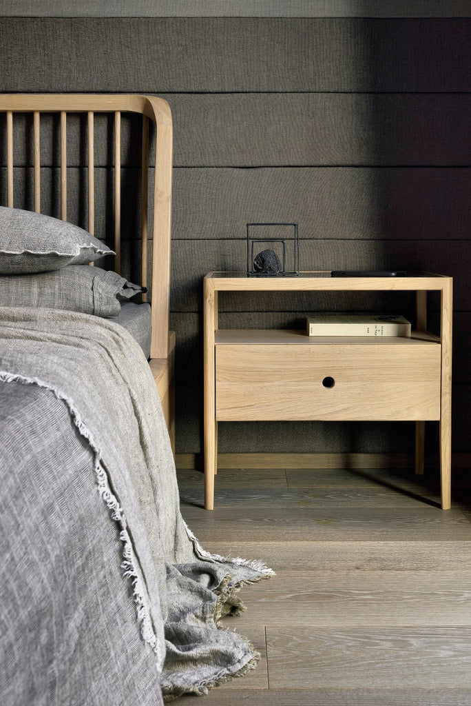 Spindle Bedside Table - Oak - 1 Drawer - Loom Collection