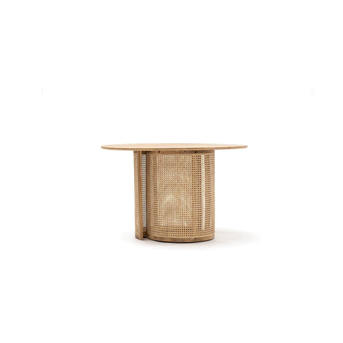 St Martin - Round Table - Natural - Round Dining Tables Loom Collection Loom Collection Dubai