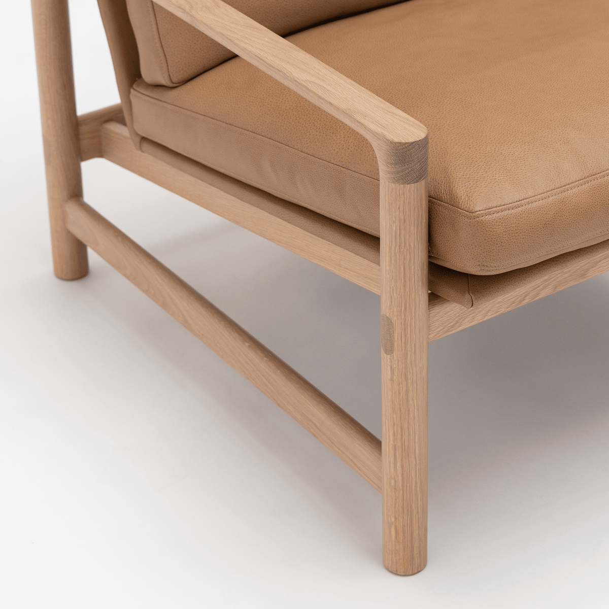 Troubadour Chair - Blonde Oak & Pecan Leather - Accent Chairs Natadora Loom Collection Dubai