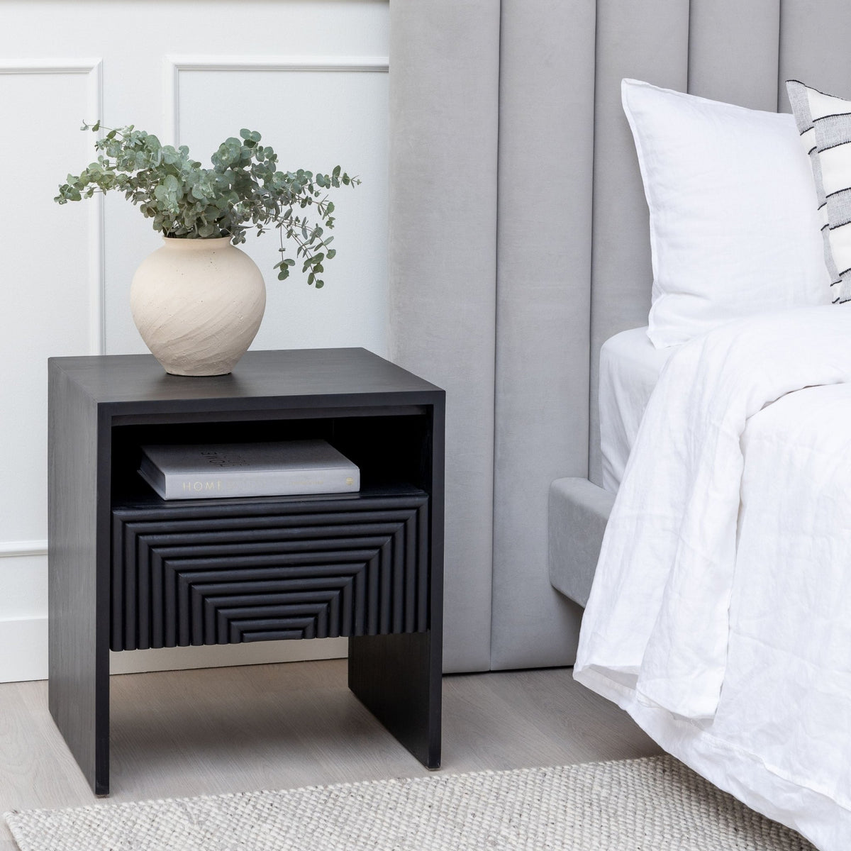 Verona Bedside Table - Black - Nightstands Loom Collection Loom Collection Dubai