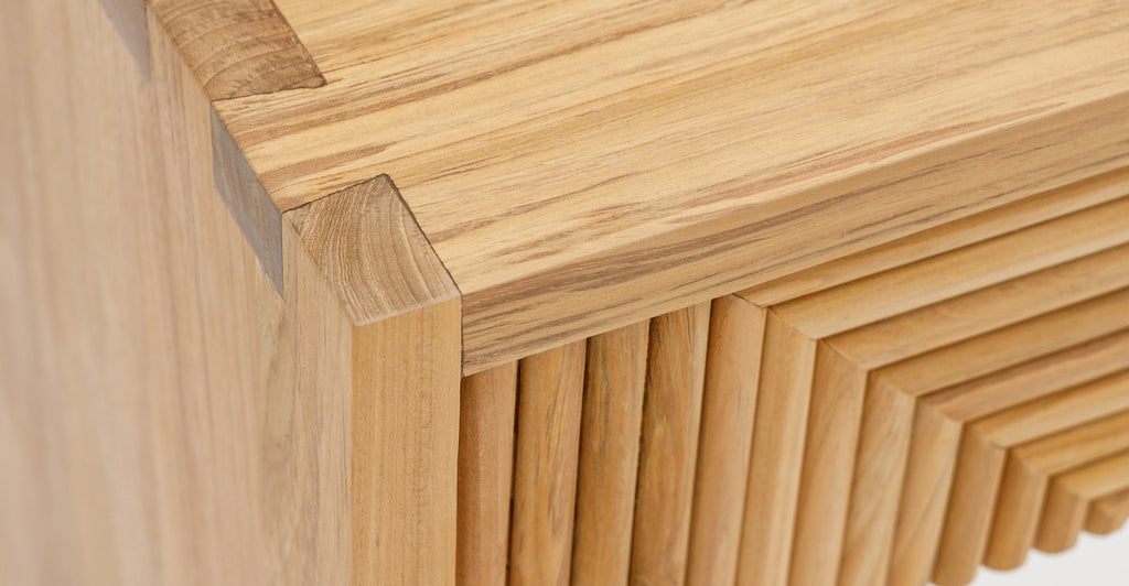 Verona Console - Natural.