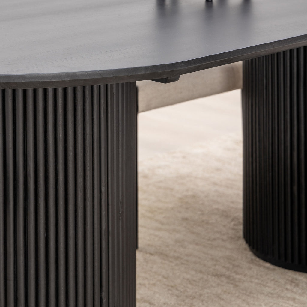 Verona Oval Table - Black - Oval Dining Tables Loom Collection Loom Collection Dubai