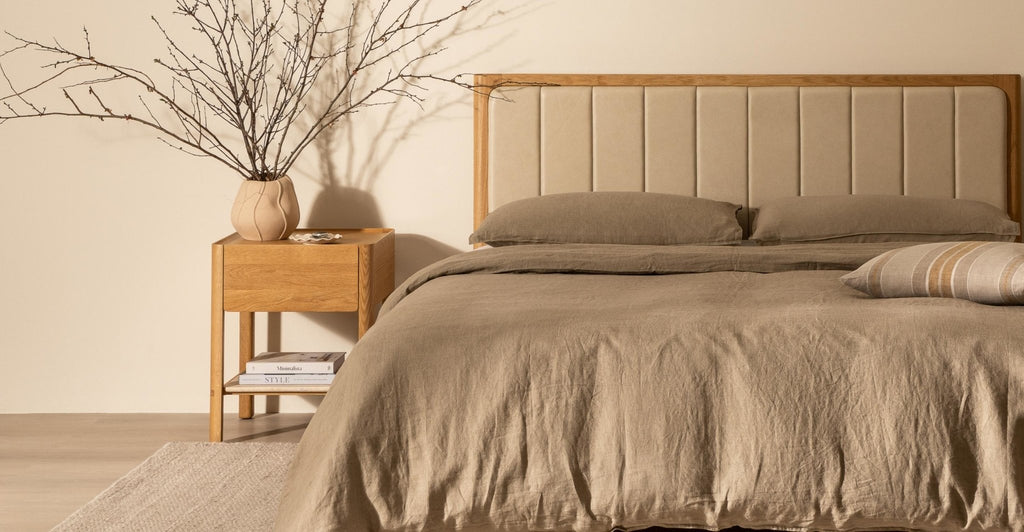 Hover Bed - Light Oak & Limestone Leather.