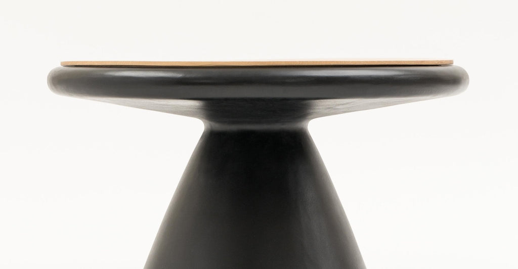 Ramel Coffee Table - Light Oak & Black.