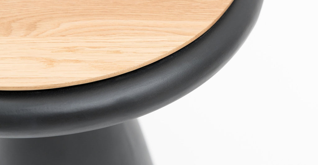 Ramel Coffee Table - Light Oak & Black.